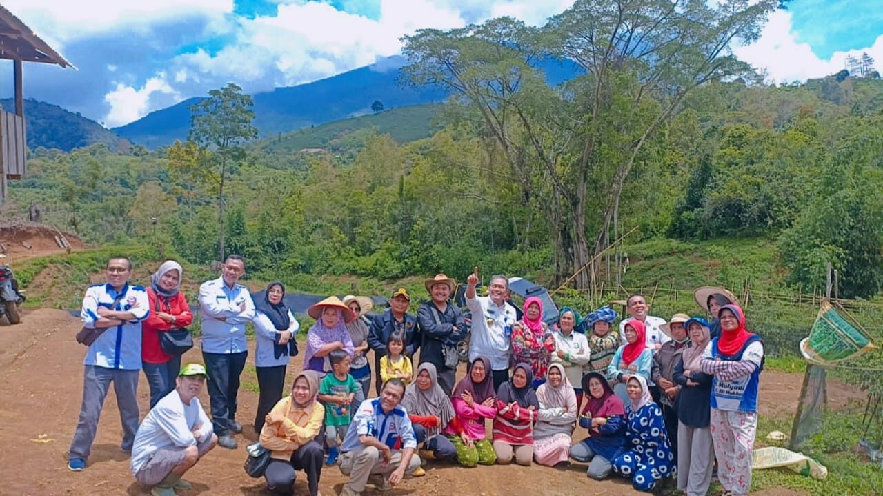 KEPALA BNNP SUMBAR SURVEY LAHAN HIBAH DI LUBUK SELASIH KAB. SOLOK